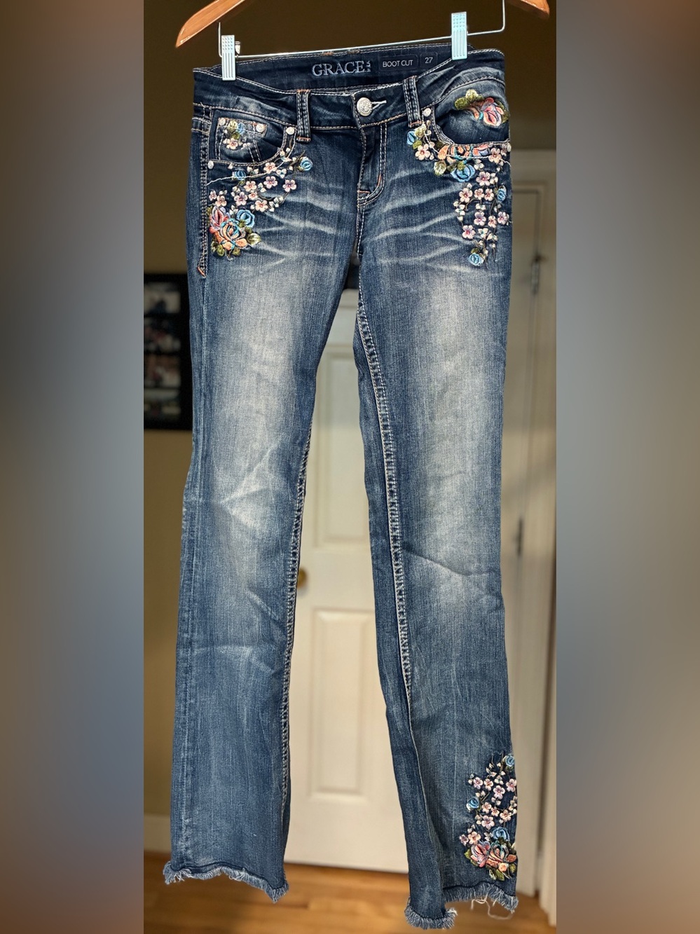 Grace in LA Foral Embroidered Bootcut Jeans size 27